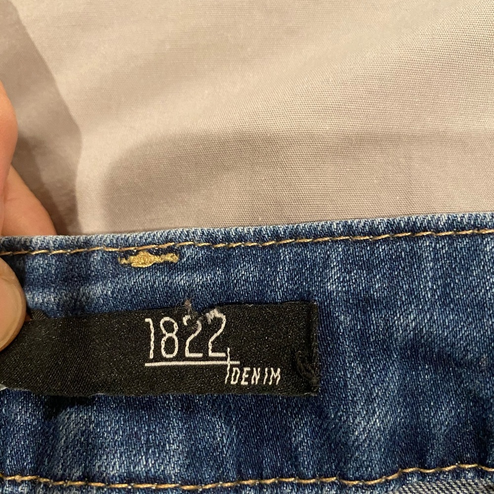 1822 Crop Jeans